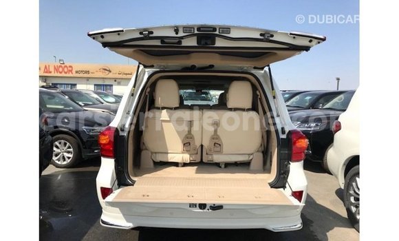 Buy Import Toyota Land Cruiser White Car in Import - Dubai in Kailahun Buy Import Toyota Land Cruiser White Car in Import - Dubai in Kailahun