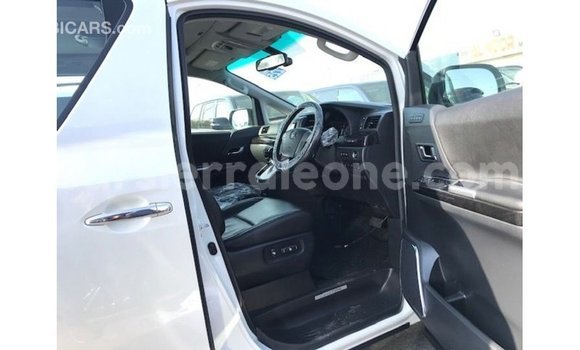 Buy Import Toyota Vellfire White Car in Import - Dubai in Kailahun Buy Import Toyota Vellfire White Car in Import - Dubai in Kailahun