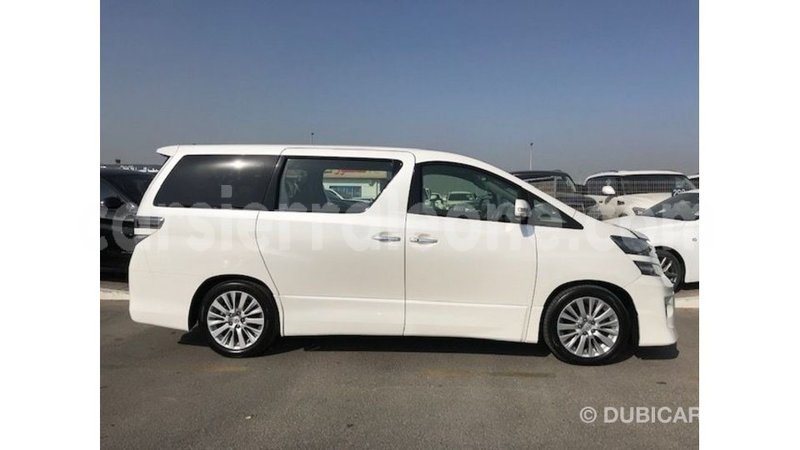 Big with watermark toyota vellfire kailahun import dubai 6060