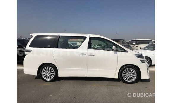 Buy Import Toyota Vellfire White Car in Import - Dubai in Kailahun Buy Import Toyota Vellfire White Car in Import - Dubai in Kailahun