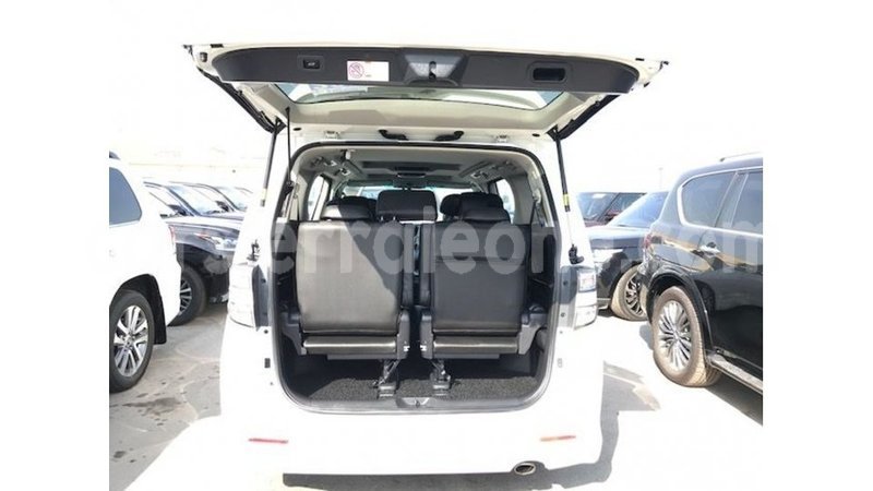 Big with watermark toyota vellfire kailahun import dubai 6060