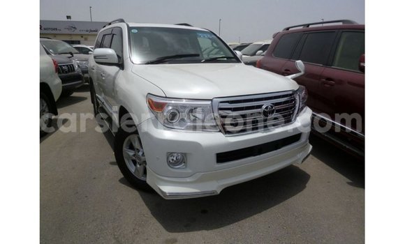 Buy Import Toyota Land Cruiser White Car in Import - Dubai in Kailahun Buy Import Toyota Land Cruiser White Car in Import - Dubai in Kailahun