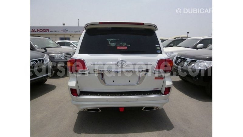 Big with watermark toyota land cruiser kailahun import dubai 6061