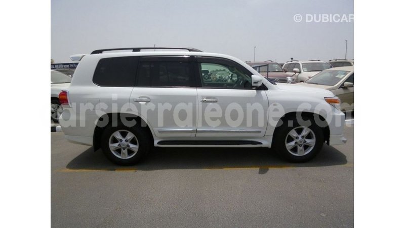 Big with watermark toyota land cruiser kailahun import dubai 6061