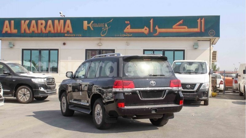 Big with watermark toyota land cruiser kailahun import dubai 6064
