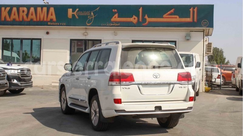 Big with watermark toyota land cruiser kailahun import dubai 6067