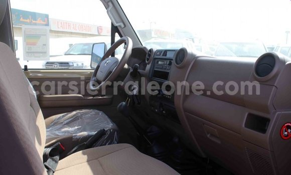 Buy Import Toyota Land Cruiser Beige Car in Import - Dubai in Kailahun Buy Import Toyota Land Cruiser Beige Car in Import - Dubai in Kailahun