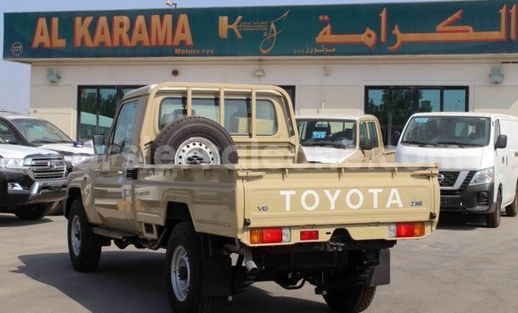 Buy Import Toyota Land Cruiser Beige Car in Import - Dubai in Kailahun Buy Import Toyota Land Cruiser Beige Car in Import - Dubai in Kailahun