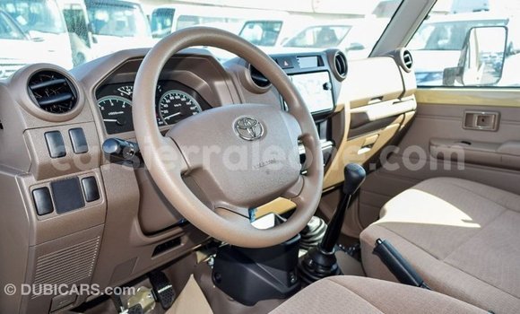Buy Import Toyota Land Cruiser Beige Car in Import - Dubai in Kailahun Buy Import Toyota Land Cruiser Beige Car in Import - Dubai in Kailahun