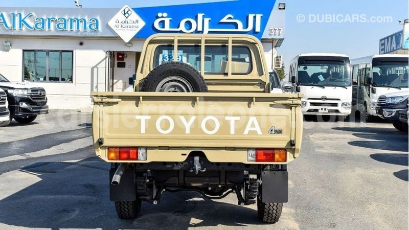 Big with watermark toyota land cruiser kailahun import dubai 6071