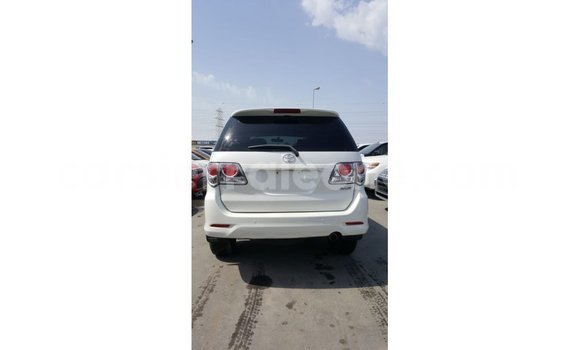 Buy Import Toyota Fortuner White Car in Import - Dubai in Kailahun Buy Import Toyota Fortuner White Car in Import - Dubai in Kailahun