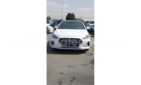 Buy Import Hyundai Sonata White Car in Import - Dubai in Kailahun Buy Import Hyundai Sonata White Car in Import - Dubai in Kailahun