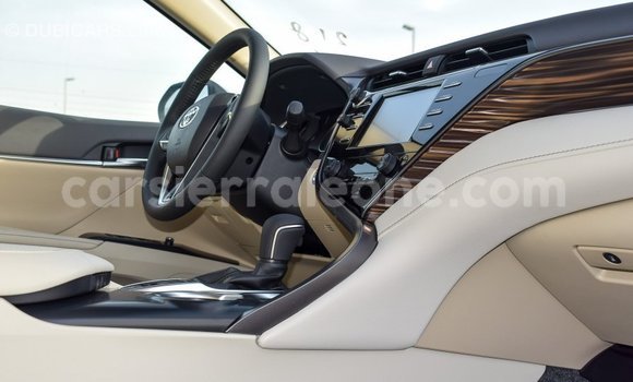 Buy Import Toyota Camry White Car in Import - Dubai in Kailahun Buy Import Toyota Camry White Car in Import - Dubai in Kailahun