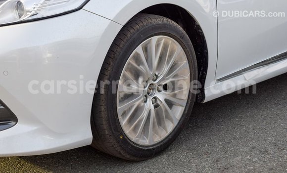 Buy Import Toyota Camry White Car in Import - Dubai in Kailahun Buy Import Toyota Camry White Car in Import - Dubai in Kailahun