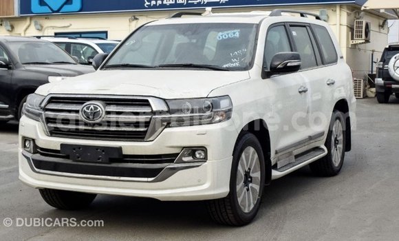 Buy Import Toyota Land Cruiser White Car in Import - Dubai in Kailahun Buy Import Toyota Land Cruiser White Car in Import - Dubai in Kailahun