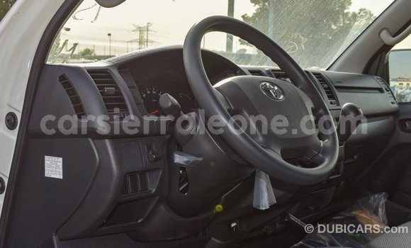 Buy Import Toyota Hiace White Car in Import - Dubai in Kailahun Buy Import Toyota Hiace White Car in Import - Dubai in Kailahun