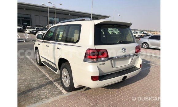 Buy Import Toyota Land Cruiser White Car in Import - Dubai in Kailahun Buy Import Toyota Land Cruiser White Car in Import - Dubai in Kailahun