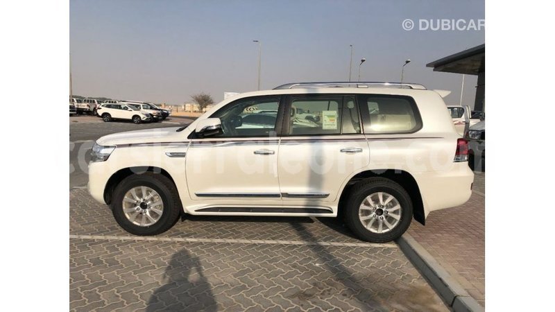 Big with watermark toyota land cruiser kailahun import dubai 6097