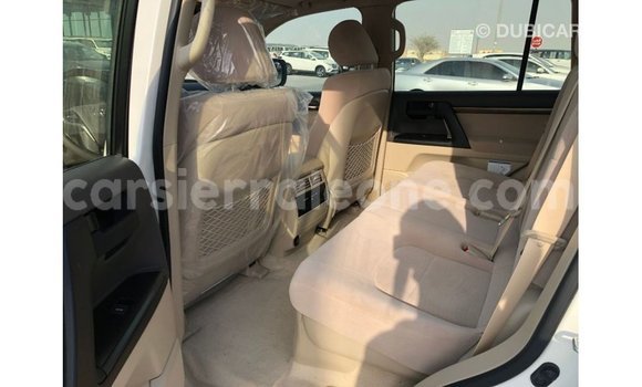 Buy Import Toyota Land Cruiser White Car in Import - Dubai in Kailahun Buy Import Toyota Land Cruiser White Car in Import - Dubai in Kailahun