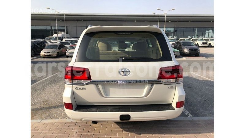 Big with watermark toyota land cruiser kailahun import dubai 6097