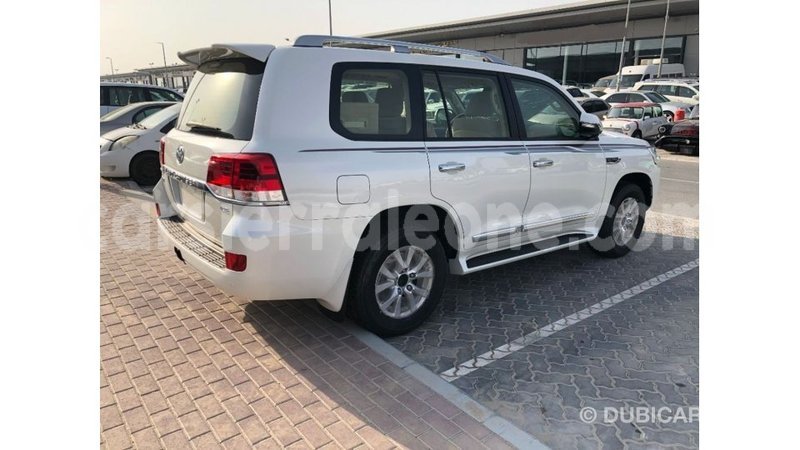 Big with watermark toyota land cruiser kailahun import dubai 6097