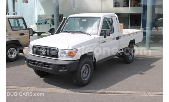 Buy Import Toyota Land Cruiser White Car in Import - Dubai in Kailahun Buy Import Toyota Land Cruiser White Car in Import - Dubai in Kailahun