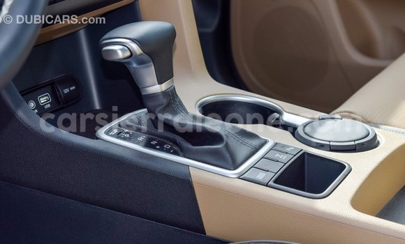 Buy Import Kia Sportage White Car in Import - Dubai in Kailahun Buy Import Kia Sportage White Car in Import - Dubai in Kailahun