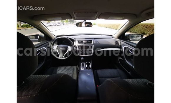 Acheter Import Voiture Nissan Altima Noir à Import - Dubai, Kailahun Acheter Import Voiture Nissan Altima Noir à Import - Dubai, Kailahun