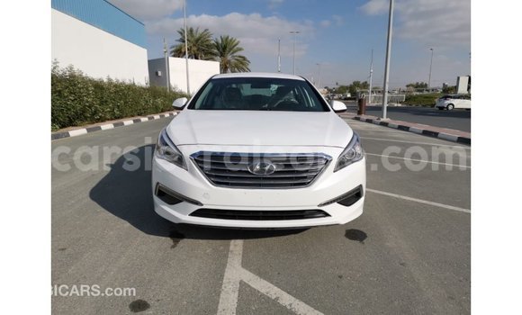 Acheter Import Voiture Hyundai Sonata Blanc à Import - Dubai, Kailahun Acheter Import Voiture Hyundai Sonata Blanc à Import - Dubai, Kailahun