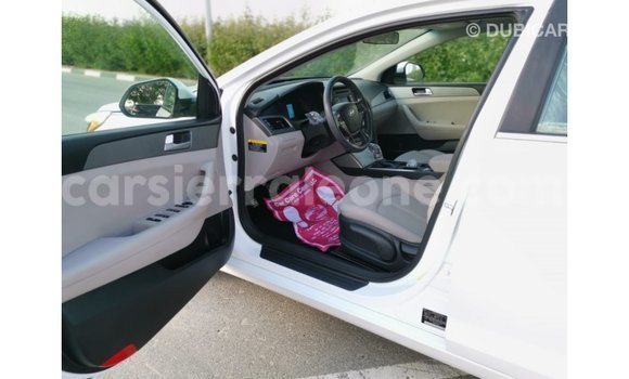 Acheter Import Voiture Hyundai Sonata Blanc à Import - Dubai, Kailahun Acheter Import Voiture Hyundai Sonata Blanc à Import - Dubai, Kailahun