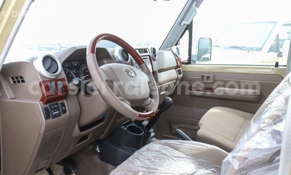 Buy Import Toyota Land Cruiser Beige Car in Import - Dubai in Kailahun Buy Import Toyota Land Cruiser Beige Car in Import - Dubai in Kailahun