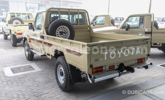 Buy Import Toyota Land Cruiser Beige Car in Import - Dubai in Kailahun Buy Import Toyota Land Cruiser Beige Car in Import - Dubai in Kailahun