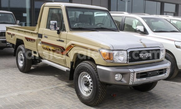 Buy Import Toyota Land Cruiser Beige Car in Import - Dubai in Kailahun Buy Import Toyota Land Cruiser Beige Car in Import - Dubai in Kailahun