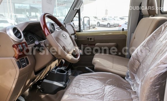 Buy Import Toyota Land Cruiser Beige Car in Import - Dubai in Kailahun Buy Import Toyota Land Cruiser Beige Car in Import - Dubai in Kailahun