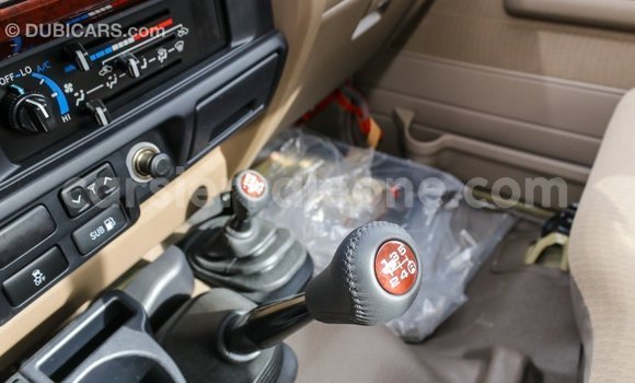 Buy Import Toyota Land Cruiser Beige Car in Import - Dubai in Kailahun Buy Import Toyota Land Cruiser Beige Car in Import - Dubai in Kailahun