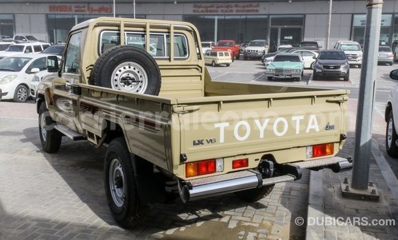 Buy Import Toyota Land Cruiser Beige Car in Import - Dubai in Kailahun Buy Import Toyota Land Cruiser Beige Car in Import - Dubai in Kailahun