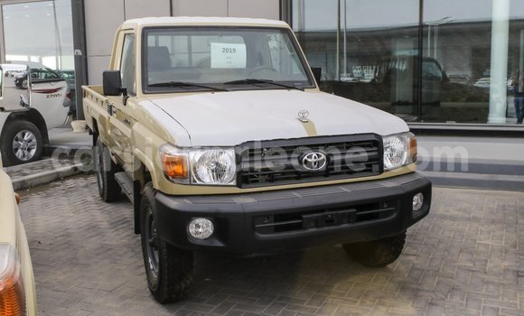 Buy Import Toyota Land Cruiser Beige Car in Import - Dubai in Kailahun Buy Import Toyota Land Cruiser Beige Car in Import - Dubai in Kailahun