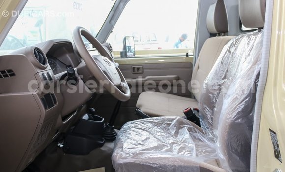 Buy Import Toyota Land Cruiser Beige Car in Import - Dubai in Kailahun Buy Import Toyota Land Cruiser Beige Car in Import - Dubai in Kailahun