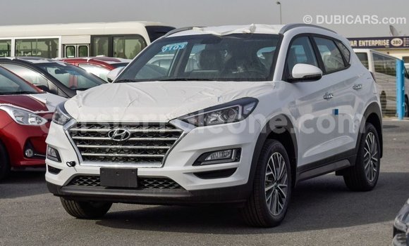 Buy Import Hyundai Tucson White Car in Import - Dubai in Kailahun Buy Import Hyundai Tucson White Car in Import - Dubai in Kailahun