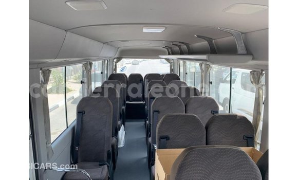Buy Import Toyota Coaster White Car in Import - Dubai in Kailahun Buy Import Toyota Coaster White Car in Import - Dubai in Kailahun