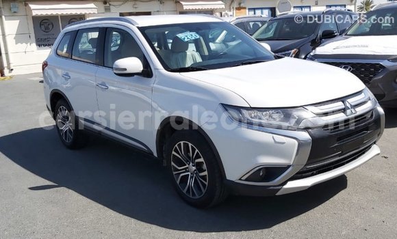 Buy Import Mitsubishi Outlander White Car in Import - Dubai in Kailahun Buy Import Mitsubishi Outlander White Car in Import - Dubai in Kailahun