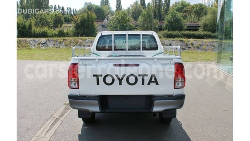 Big with watermark toyota hilux kailahun import dubai 6147