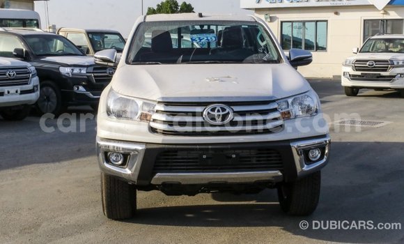 Buy Import Toyota Hilux White Car in Import - Dubai in Kailahun Buy Import Toyota Hilux White Car in Import - Dubai in Kailahun