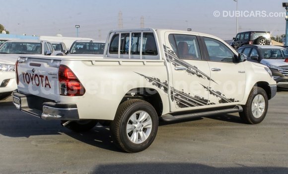 Buy Import Toyota Hilux White Car in Import - Dubai in Kailahun Buy Import Toyota Hilux White Car in Import - Dubai in Kailahun