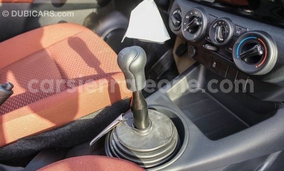 Buy Import Toyota Hilux White Car in Import - Dubai in Kailahun Buy Import Toyota Hilux White Car in Import - Dubai in Kailahun