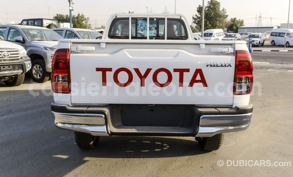Buy Import Toyota Hilux White Car in Import - Dubai in Kailahun Buy Import Toyota Hilux White Car in Import - Dubai in Kailahun