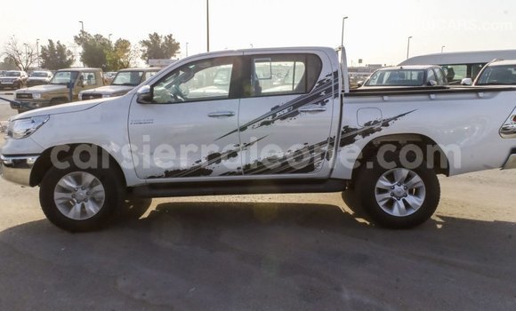 Buy Import Toyota Hilux White Car in Import - Dubai in Kailahun Buy Import Toyota Hilux White Car in Import - Dubai in Kailahun