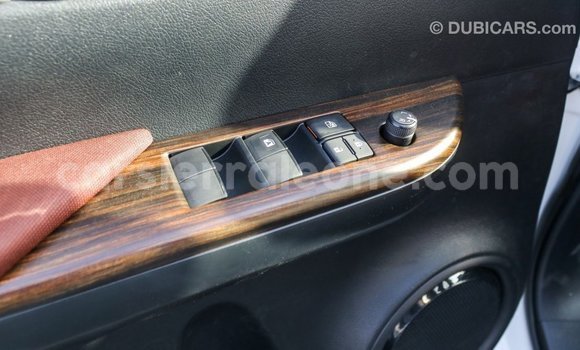 Buy Import Toyota Hilux White Car in Import - Dubai in Kailahun Buy Import Toyota Hilux White Car in Import - Dubai in Kailahun
