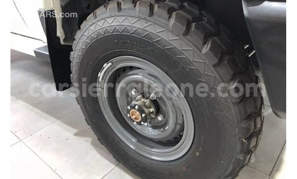 Buy Import Toyota Land Cruiser White Car in Import - Dubai in Kailahun Buy Import Toyota Land Cruiser White Car in Import - Dubai in Kailahun