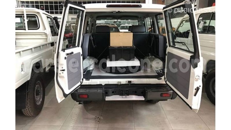 Big with watermark toyota land cruiser kailahun import dubai 6160